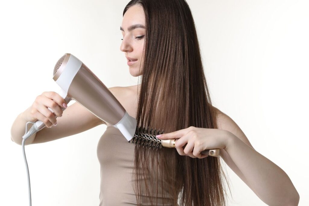 cách làm tóc xoan băng máy sấy